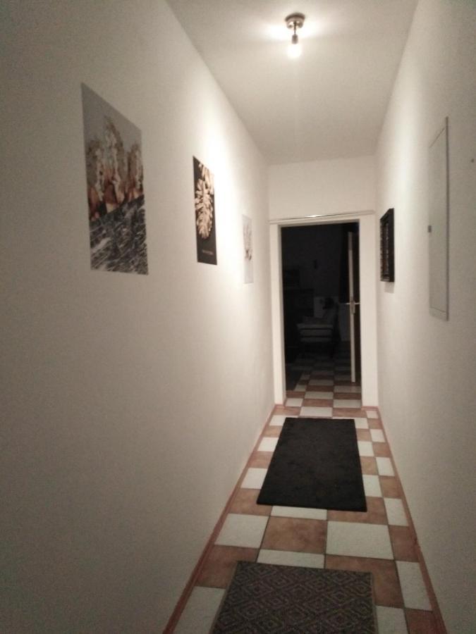 Studiowohnung, Neu Renoviert, Zentrale Lage سارلويس المظهر الخارجي الصورة